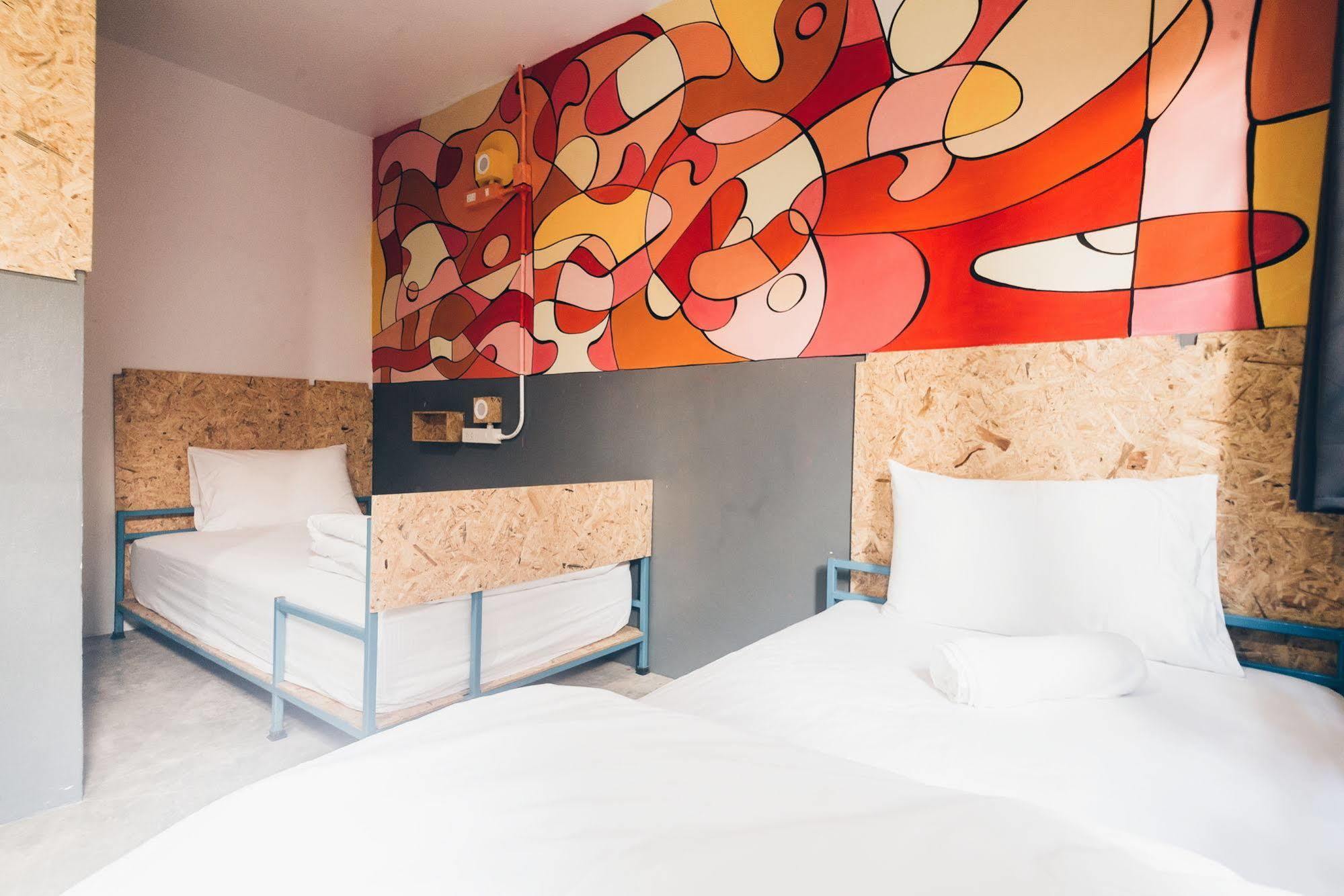 Bed Hostel Пхукет Экстерьер фото